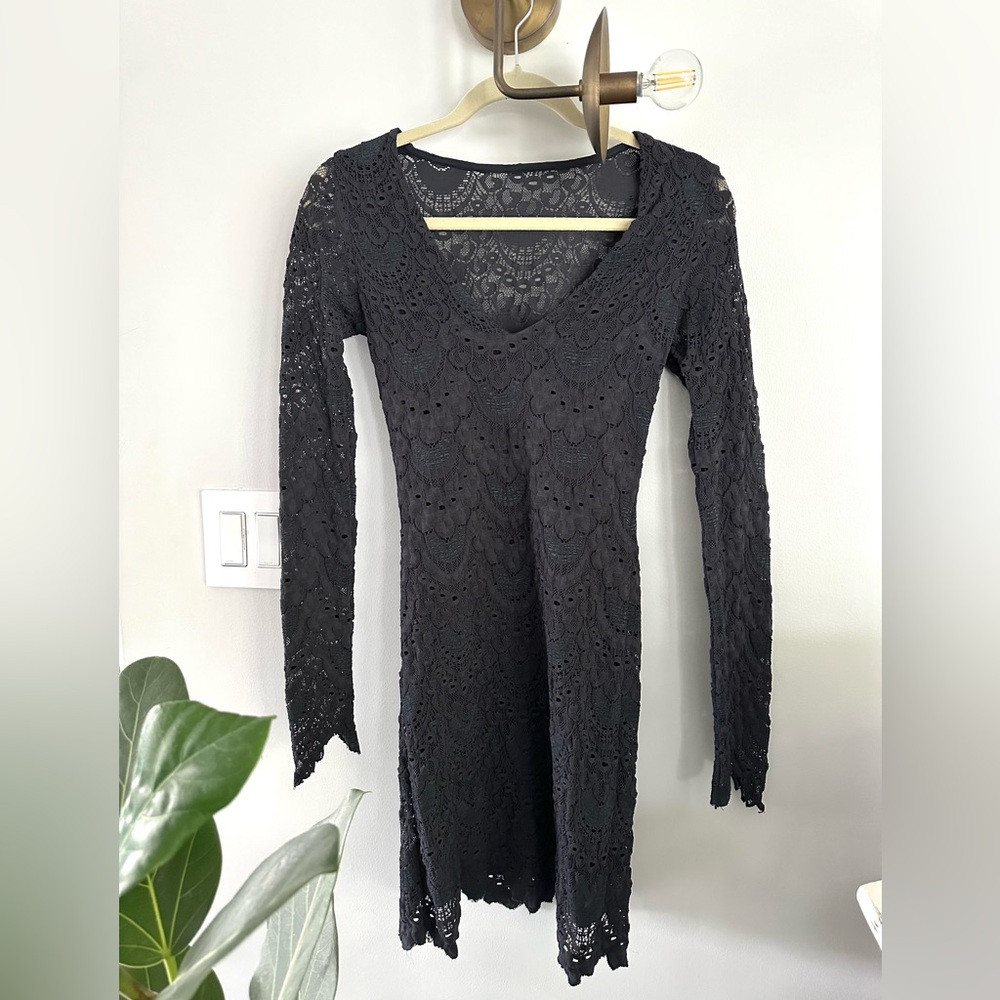 ✨ STRETCHY FABRIC LONG SLEEVE LACE DRESS 💋